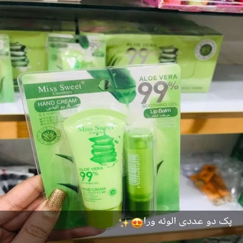 پک دو عددی آلوئه ورا کرم دست و رژلب صورتی